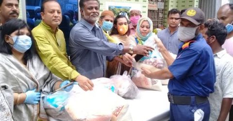 মাসদাইরে কাউন্সিলর খোরশেদও কালামের ত্রান বিতরন