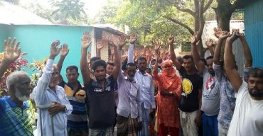 বন্দরে ত্রাণবঞ্চিত ৭০পরিবারের পাশে নেই স্থানীয় জনপ্রতিনিধিরা