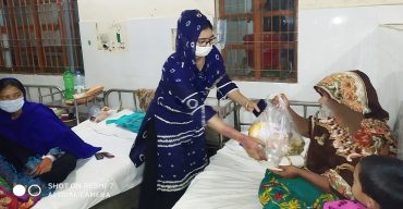 সাপাহারে মানবতার সেবাই দৃষ্টান্ত স্থাপনকারী কে এই যুব নারী