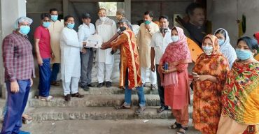 আওয়ামী লীগে দলীয় নেতাকর্মীদের পরিবারের পাশে এমপি শেখ  তন্ময়