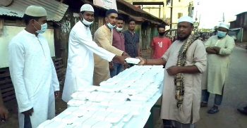 কলাপাড়ায় ছাত্রলীগের ইফতার সামগ্রী বিতরন