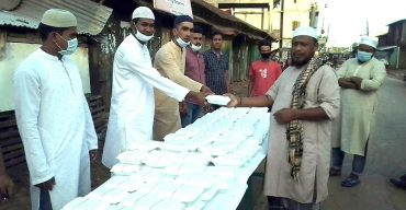 কলাপাড়ায় ছাত্রলীগের ইফতার সামগ্রী বিতরন