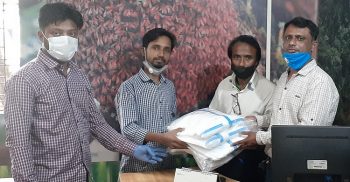 মৌলভীবাজার অনলাইন প্রেসক্লাবে সাংবাদিকদের  উপহার দিলেন পররাষ্ট্র মন্ত্রনালয়ের সিনিয়র সহকারী সচিব