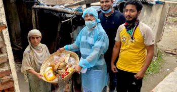 ফতুল্লায় কর্মহীন মানুষের মাঝে শরিফুল হকের ঈদ সামগ্রী বিতরণ