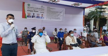 অলিলা গুরুপ ও অগ্রণী ব্যাংক লিঃ এর উদ্যাগে বিপর্যস্ত মানুষের মধ্যে খাদ্যদ্রব্য বিতরণ