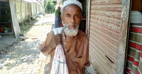 পিতা’র ভিক্ষায় দশমিনায় ছেলের লেখাপড়াসহ জীবন সংসার
