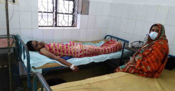 বাগেরহাটে ত্রাণ চাওয়ায় ক্ষুদ্র ব্যবসায়ীকে মারধর করলেন নারী ইউপি সদস্যের ছেলে!