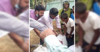 জেলা যুবলীগ সাংগঠনিক সম্পাদক এডভোকেট গৌছউদ্দিন নিক্য্রনের পক্ষ থেকে খাদ্য সামগ্রী বিতরণ