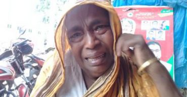 কালীগঞ্জ সোনালী ব্যাংক বিধাবা ভাতার টাকা কম দেওয়ার অভিযোগ