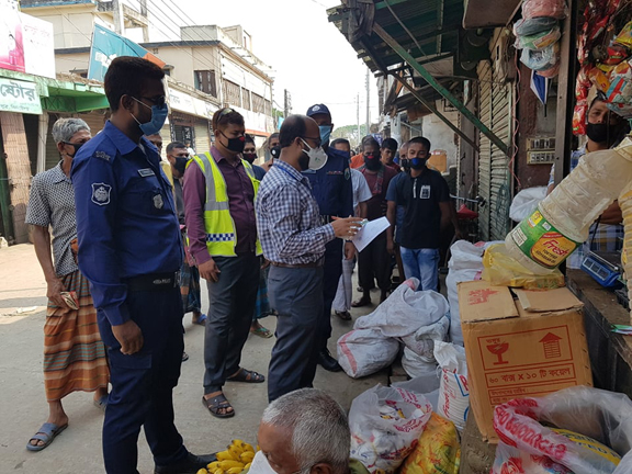 ঝিনাইদহ ভোক্তা-অধিকার সংরক্ষণ অধিদপ্তরের বাজার মনিটরিং সহ জরিমানা চলমান