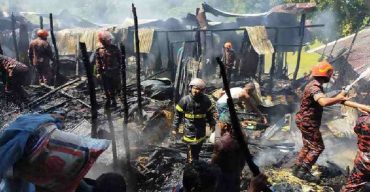 রাঙামাটি শহরে আগ্নিকাণ্ডে ১৪ বাড়ি পুড়ে ছাই