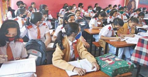 সকল শিক্ষাপ্রতিষ্ঠানের বেতন মওকুফ চেয়ে সরকারের কাছে আবেদন