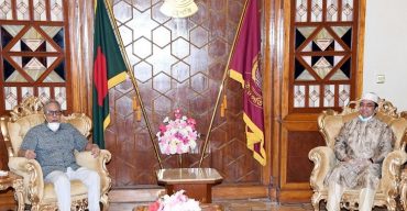 রাষ্ট্রপতির সঙ্গে মন্ত্রিপরিষদ সচিব, তিন বাহিনী প্রধান ও আইজিপির সাক্ষাৎ