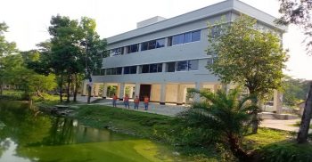 নরসিংদি ফেরত গলাচিপায় ১১ শ্রমিক প্রাতিষ্ঠানিক কোয়ারিন্টাইনে: শ্রমিকের নমুনা সংগ্রহ