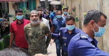 নিখোঁজ দৈনিক পক্ষকালে’র সম্পাদক শফিকুল ইসলাম কাজল বেনাপোল সীমান্তে আটক