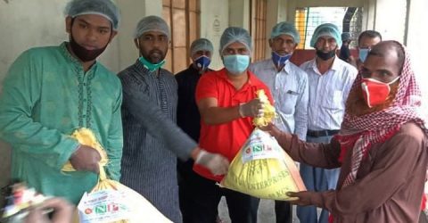 ঝিনাইদহে“ন্যাশনাল প্রেস সোসাইটি এর উদ্যোগে শতাধিক পরিবারের মাঝে খাদ্য সহায়তা ও নগদ অর্থ বিতরণ