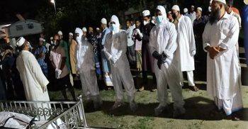 কুমিল্লায় করোনায় মৃত বিএনপি নেতার লাশ দাফন করলো ছাত্রলীগ