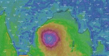 মংলা এবং পাইরার সমুদ্র বন্দরগুলিকে দশ নম্বর বড় বিপদ সংকেত ভিডিওতে দেখুন