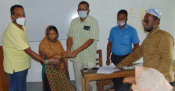 বিধবা ও প্রতিবন্ধিদের মাঝে ভাতা প্রদান