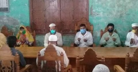 গোগনগরে চেয়ারম্যানের সুস্থ্যতা কামনায় মেম্বারদের মিলাদ ও দোয়া