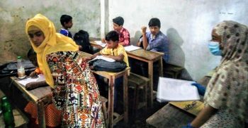 সদর উপজেলায় প্রবেশ মুখেই খোলা কোচিং সেন্টারগুলো!