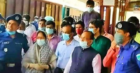 চাঁপাইনবাবগঞ্জে স্পেশাল ম্যাংগো ট্রেনের কদর বাড়ছে, প্রতি কেজি আমের ভাড়া ১টাকা ৩০ পয়সা