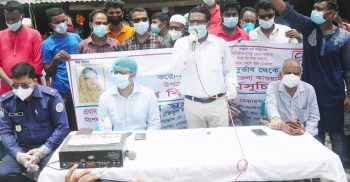 গলাচিপায় এম পি’র অর্থায়নে পাাঁচ হাজার মাক্স বিতরণ