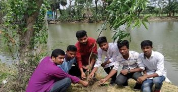 বিশ্ব পরিবেশ দিবসে কুয়াকাটা ছাত্রলীগের বৃক্ষ রোপন