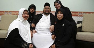 কোয়ারেন্টাইনে বেরিয়ে এলো সৌদি পুরুষদের আসল চেহারা, বিচ্ছেদ বেড়েছে বহুগুণ