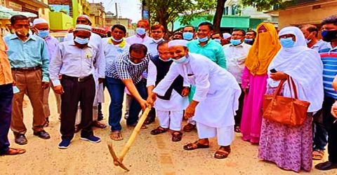 দীর্ঘ দিনের দাবি শিবতলা টু হাসপাতাল রাস্তার নির্মাণ কাজের উদ্বোধন