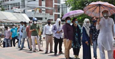 করোনায় সবচেয়ে বেশি ক্ষতিগ্রস্ত যে পাঁচ জেলা