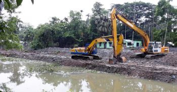 বাগেরহাটে মরা চিত্রা নদী খননে অনিয়ম, প্রকৌশলীর বিরুদ্ধে দুর্নীতির অভিযোগ