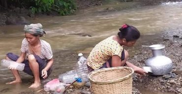 দুর্গম পাহাড়ি এলাকায় নিরাপদ পানির সংকট