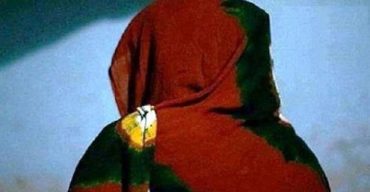 ভারতে গৃহবধূ ‘হয়ে গেলেন পুরুষ’, থাকবেন স্বামীর সঙ্গে!