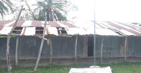 কলাপাড়ায় ২ নং সাফাখালী এস.বি রেজিস্টার্ড প্রাথমিক বিদ্যালয়টির বেহাল দশা