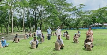 আমতলীতে কুকুয়া ও গুলিশাখালী ইউনিয়নের ৮শ জনকে কর্মহীনকে মানবিক খাদ্য সহায়তা