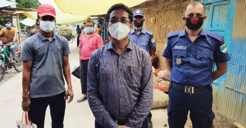 বাগেরহাটে সরকারি নির্দেশ অমান্য করায় তিন ব্যাবসায়ীকে অর্থদন্ড