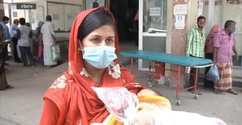 একাধিক হাসপাতালে ঘুরেও চিকিৎসা মিলছে না শিশুদের