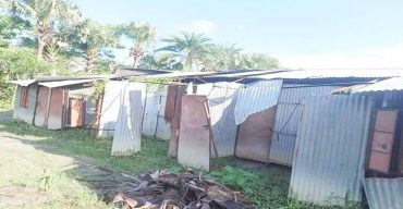 কলাপাড়ায় সরকারের আশ্রায়ণ প্রকল্পের আওতায় আবাসন গুলোয় বেশির ভাগই বসবাসের অনুপযোগী