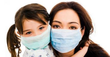 বাধ্যতামূলক মাস্ক ব্যবহারের সরকারি আদেশ ঠেকাতে আইনি নোটিশ