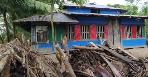 মিলন বাহিনীর অত্যাচারে ছাড়া অতিষ্ঠ কয়েকটি পরিবার
