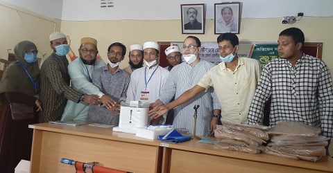 পররাষ্ট্র মন্ত্রণালয়ের সিনিয়র সহকারী সচিবের পক্ষ থেকে ইকরামুল মুসলিমীন মৌলভীবাজারকে অক্সিজেন প্রদান