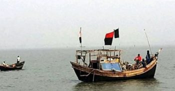 রাঙ্গাবালীতে ৯ জেলে ট্রলারে দুই লাখ ২০ হাজার টাকা জরিমানা