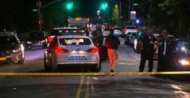 নিউইয়র্কে দুই বন্দুকধারীর এলোপাতাড়ি গুলিতে এক জন নিহত