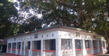 ঝিনাইদহের বারবাজার অঞ্চলে ঐতিহ্যবাহী গাজী-কালু ও চম্পাবতীর মাজারের অজানা কিংবদন্তী ইতিহাস