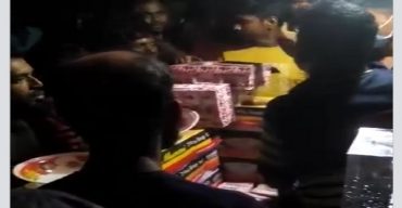 মহিপুরে চলছে প্রকাশ্যে জুয়া খেলা, নিরব প্রশাসান: ফেইসবুকে আলোচনার ঝড়