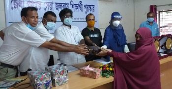 ঝিনাইদহে জেলা পর্যায়ে সেরা জলবায়ু শিক্ষার্থী পুরস্কার প্রদাণ