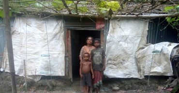 দারিদ্রের কষাঘাতে জর্জরিত শাহানার প্রয়োজন মাথা গুজার ঠাই