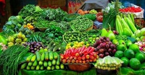 রাজধানীর বাজারগুলোতে ৫০ টাকার নিচে কোনো সবজি নেই