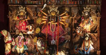 হিন্দু সম্প্রদায়ের সবচেয়ে বড় ধর্মীয় উৎসব শারদীয় দুর্গাপূজা এবার যে সিদ্ধান্ত